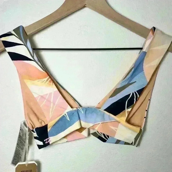 NWT Billabong Last Rays Plunge Multi Color Reversible Bikini Top Size Small - Picture 7 of 16